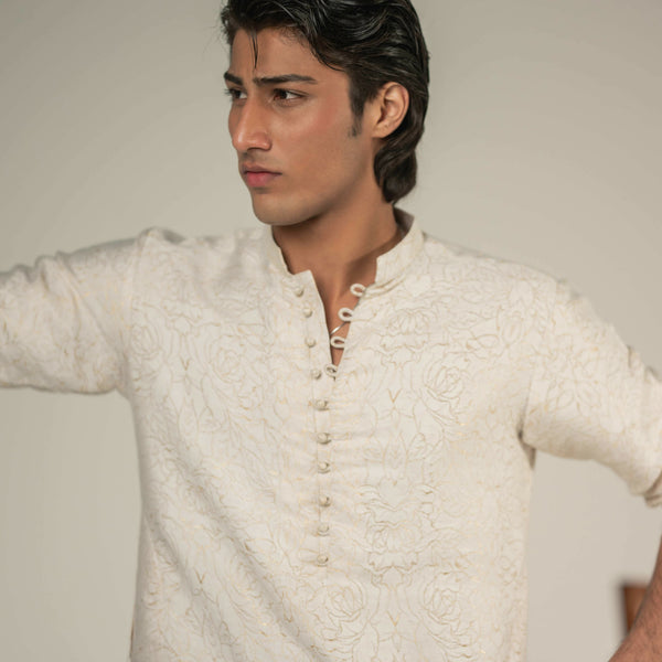 CK 762 White Chikankari Kurta