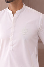 ER 701 White Kurta Pajama Design