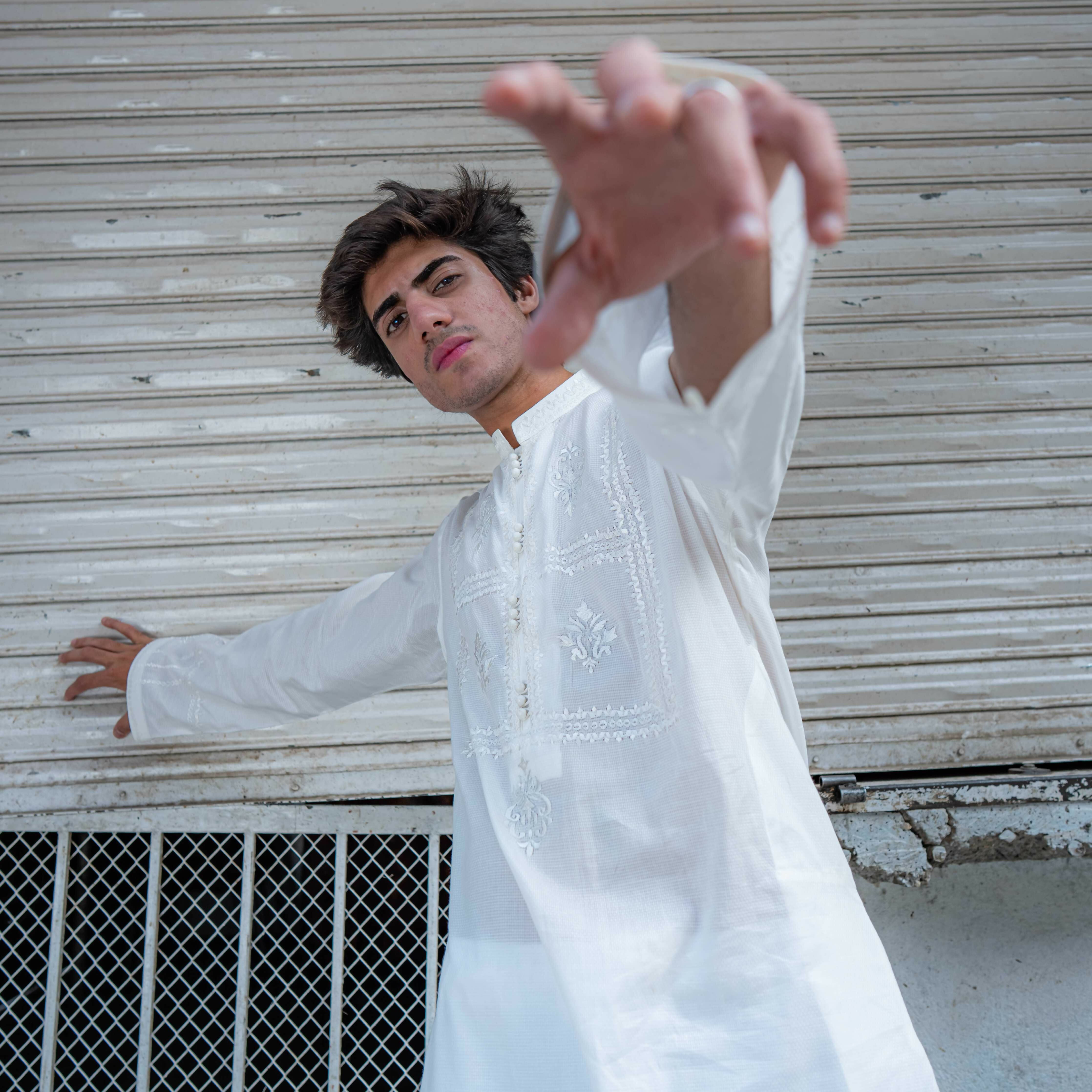 CK 752 White Embroidered Kurta With Farshi Shalwar