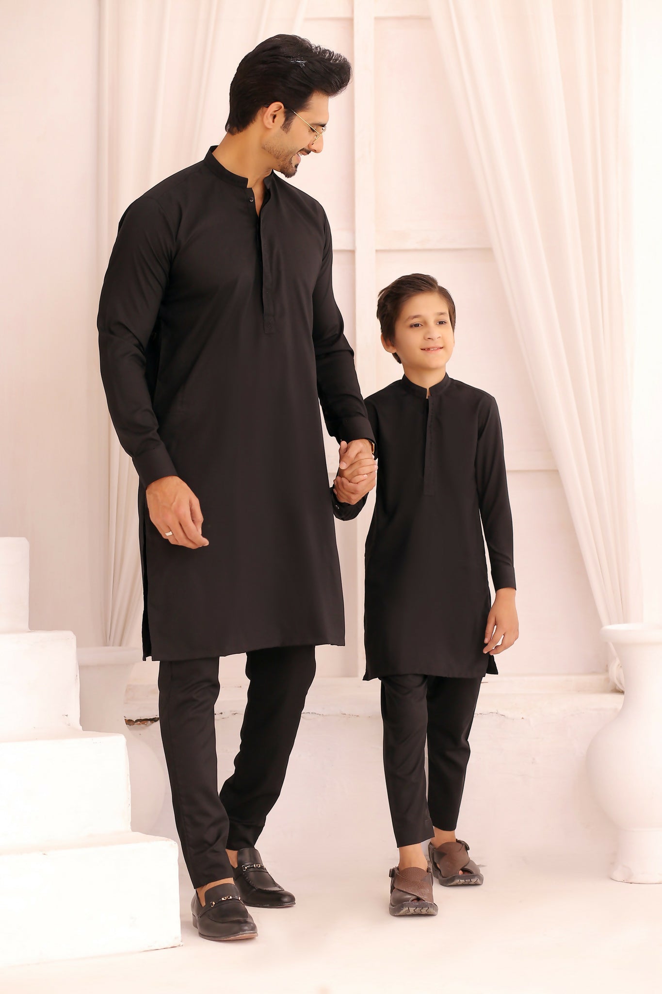ER FS 4 Black Daddy And Me Outfit In Black