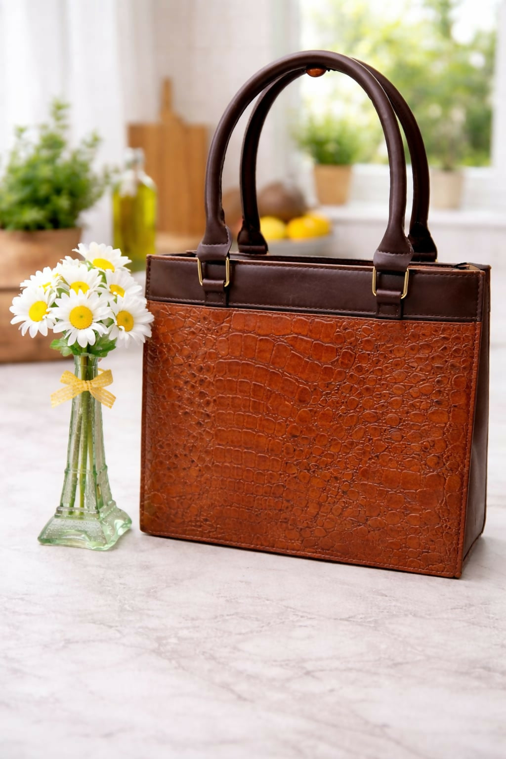 Ladies shoulder bag