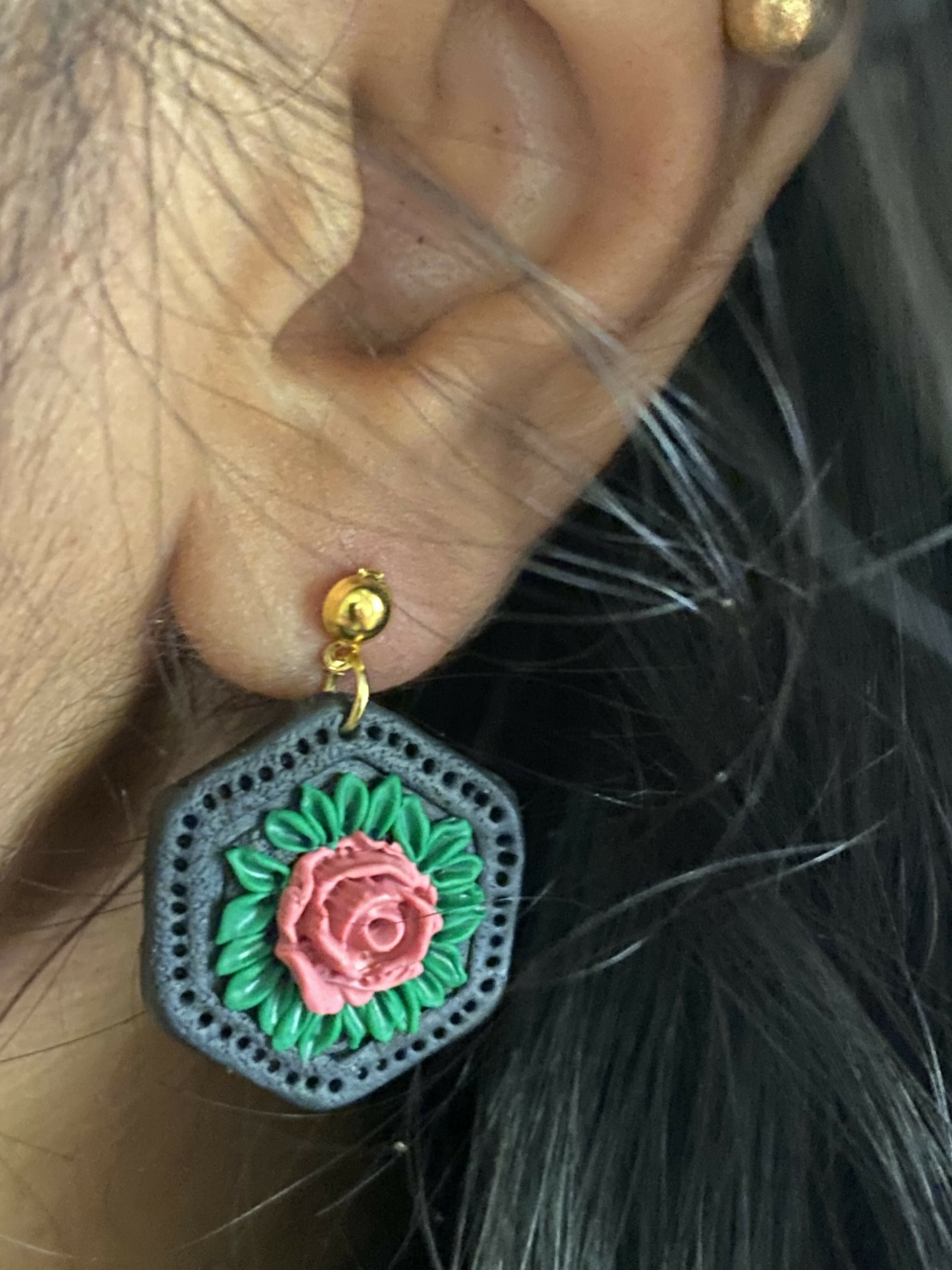 Hexagonal textured Earings