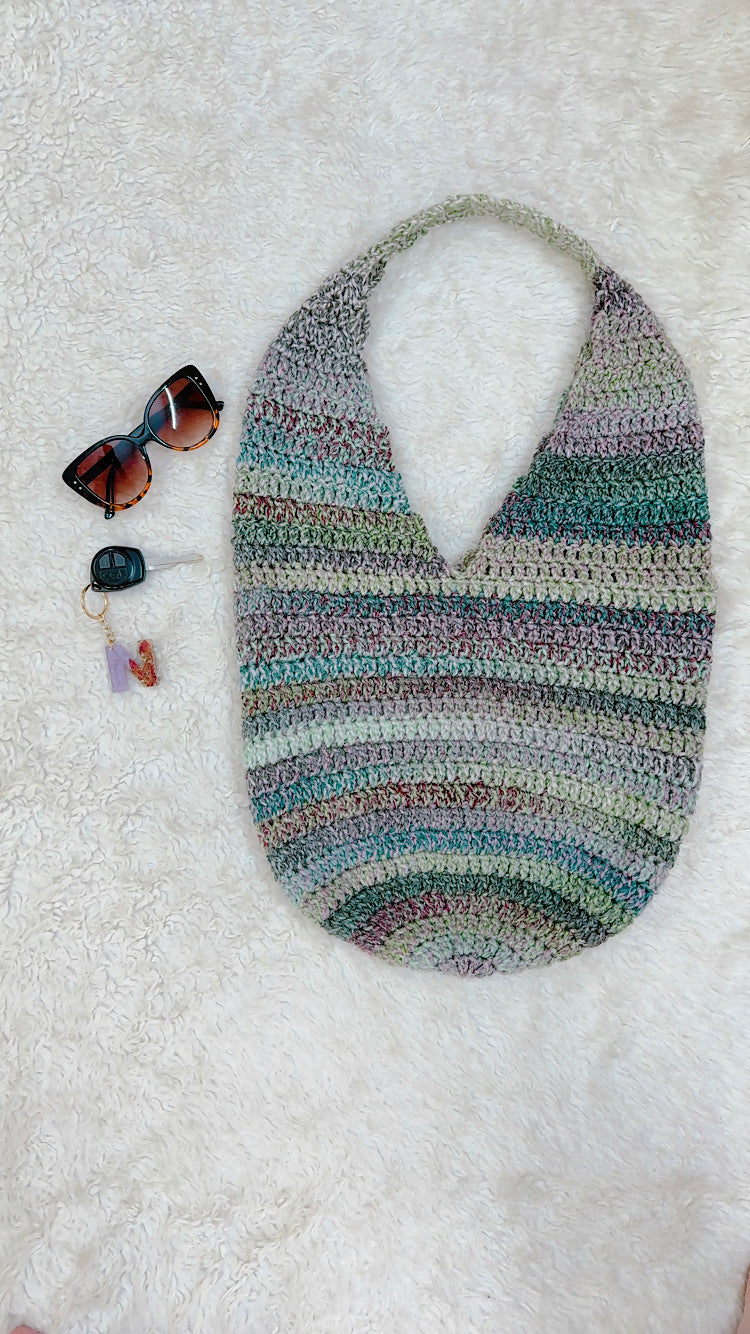 Crocheted totte