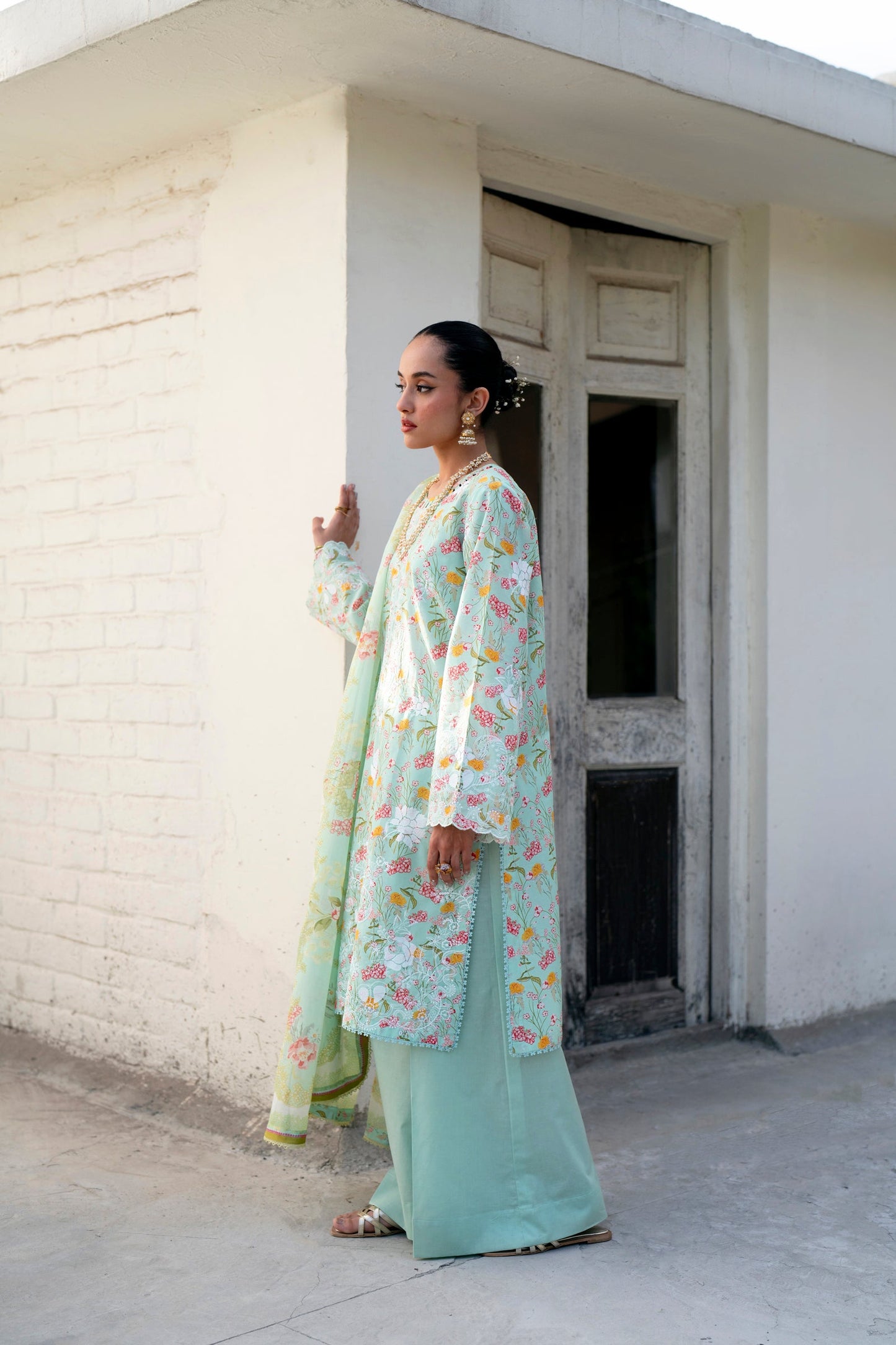 Cotton Lawn Digital Print Cotton Thread Embroidery
