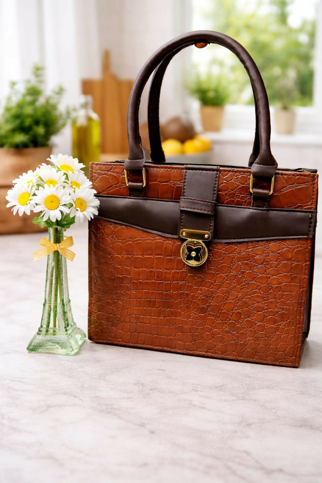 Ladies shoulder bag