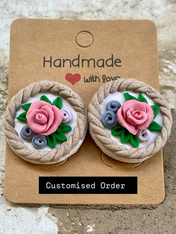 Twisted floral studs